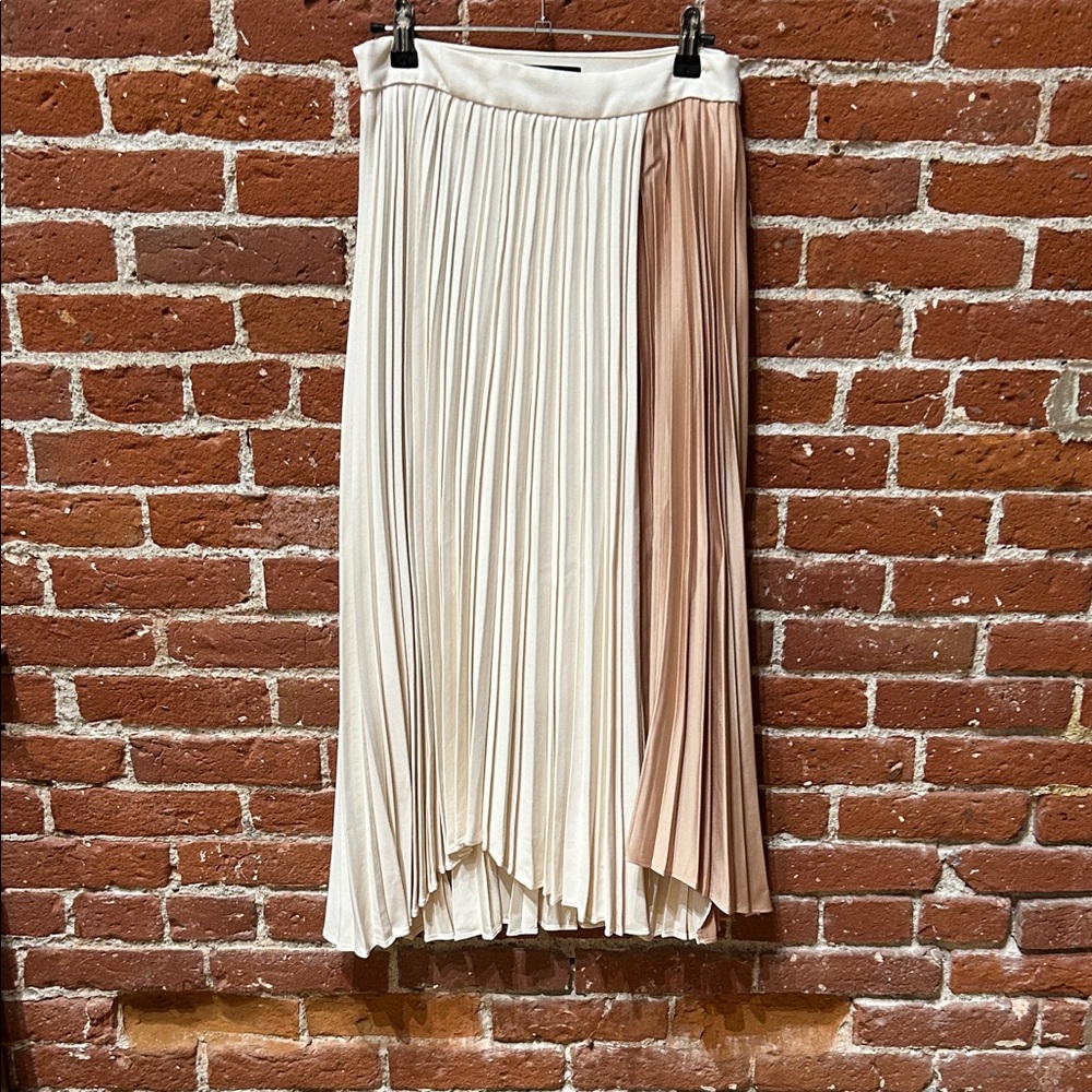Express Pleated Asymmetrical Skirt in Cream and Tan
